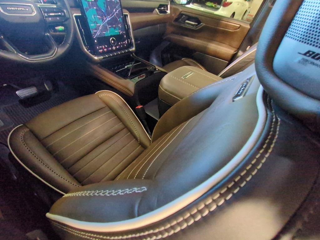 used 2025 GMC Yukon car, priced at $97,278