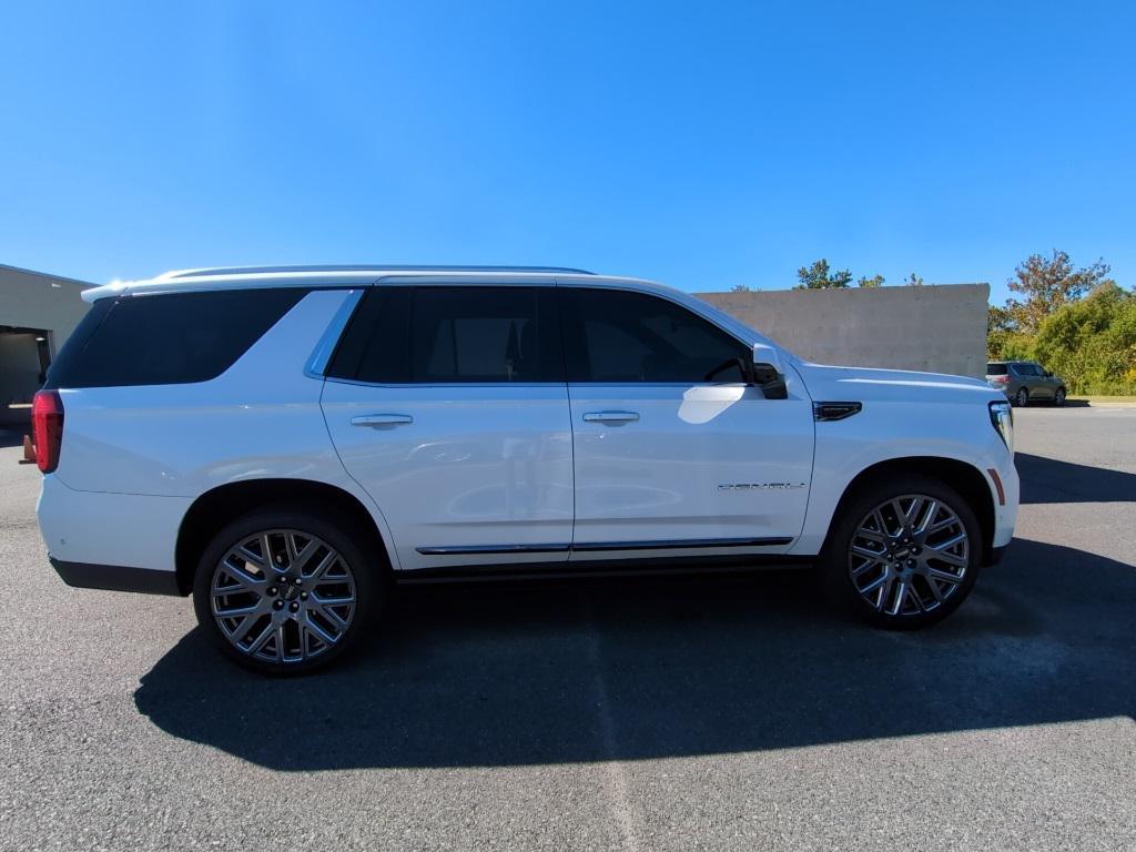 used 2025 GMC Yukon car, priced at $97,278
