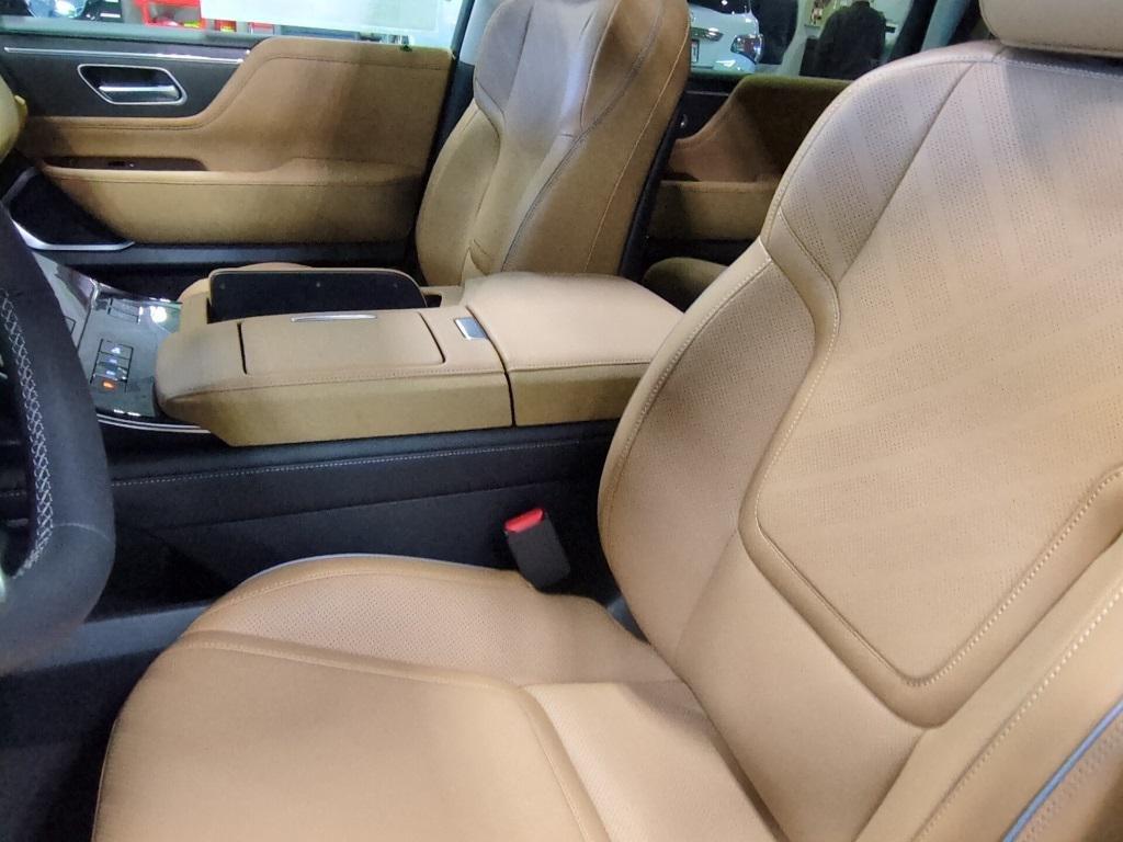 new 2025 INFINITI QX80 car, priced at $78,722