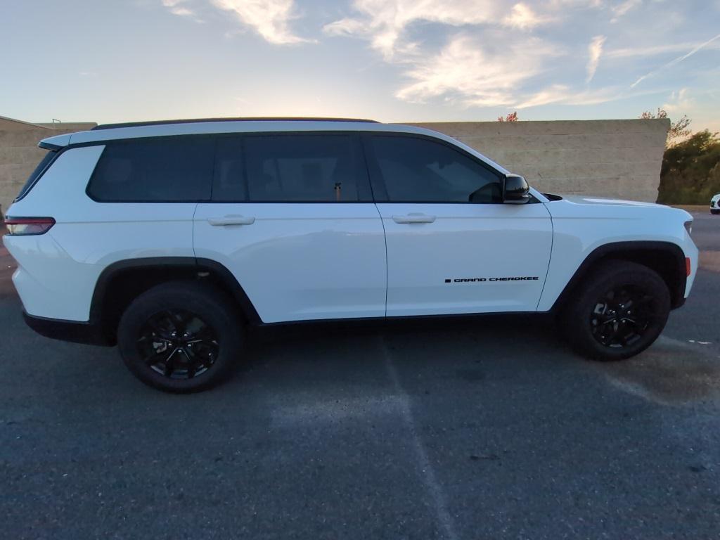 used 2024 Jeep Grand Cherokee L car, priced at $30,705