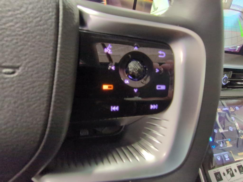 new 2025 INFINITI QX80 car, priced at $76,299
