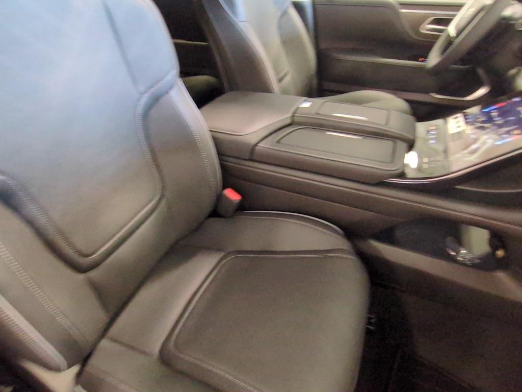 new 2025 INFINITI QX80 car, priced at $76,299