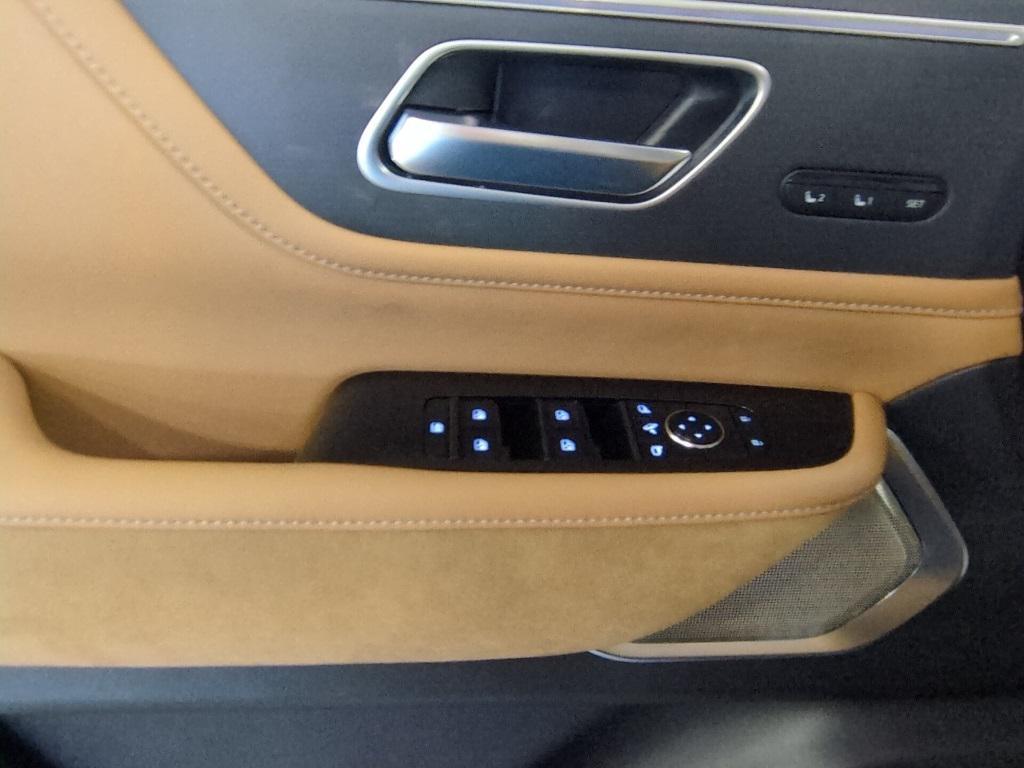 new 2025 INFINITI QX80 car, priced at $89,380