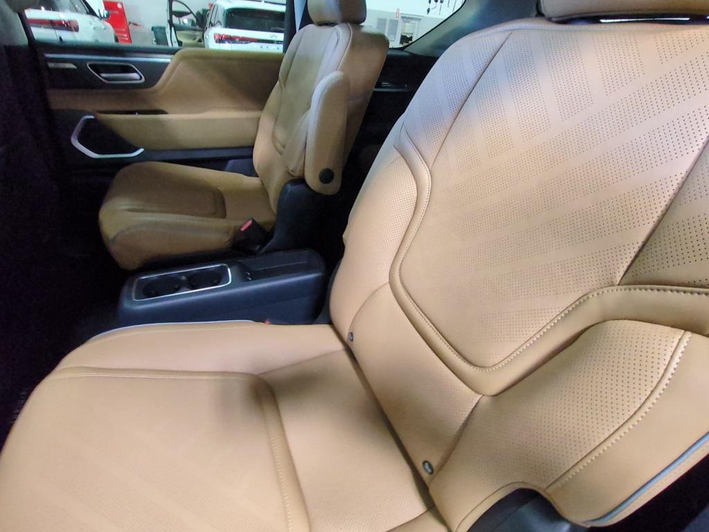 new 2026 INFINITI QX80 car, priced at $83,303