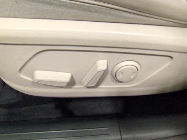 used 2021 Kia Sorento car, priced at $26,897