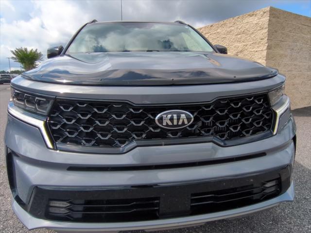 used 2021 Kia Sorento car, priced at $26,897