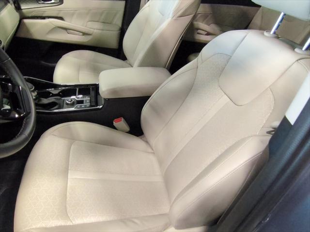 used 2021 Kia Sorento car, priced at $26,897