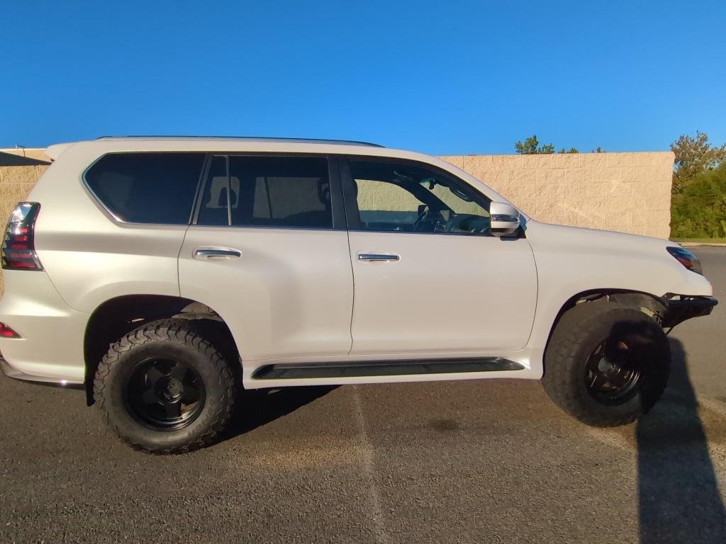 used 2023 Lexus GX 460 car, priced at $54,952