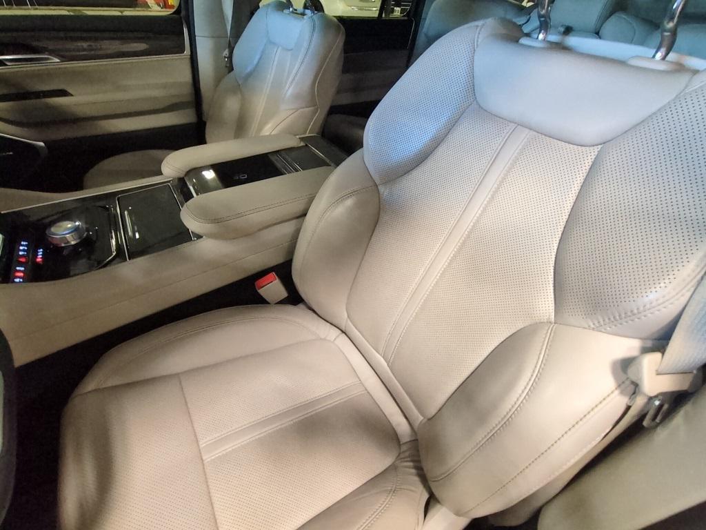 used 2022 Jeep Wagoneer car, priced at $32,796