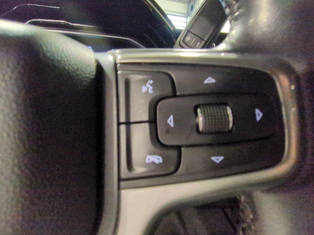 used 2022 Chevrolet Silverado 1500 car, priced at $38,977