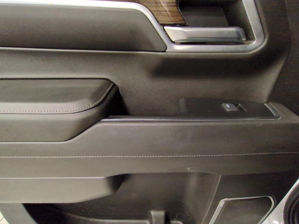 used 2022 Chevrolet Silverado 1500 car, priced at $38,977