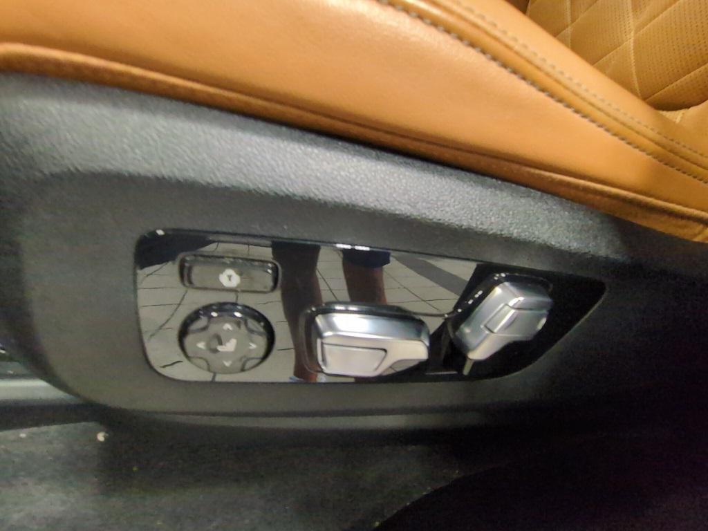 used 2023 BMW X7 car, priced at $53,972