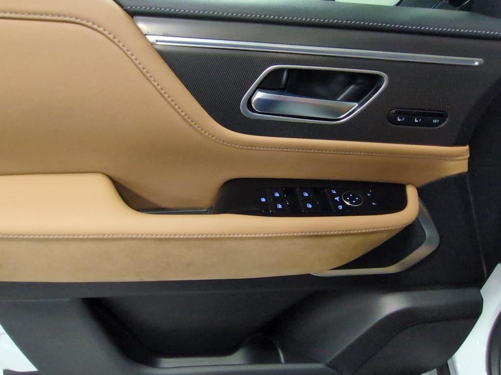 new 2025 INFINITI QX80 car, priced at $82,280