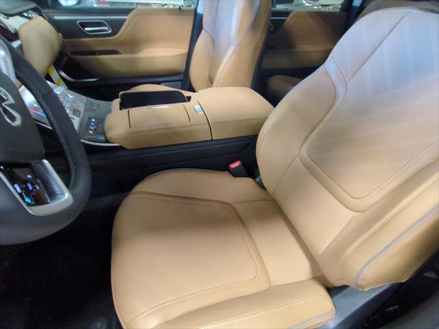 new 2025 INFINITI QX80 car, priced at $88,027