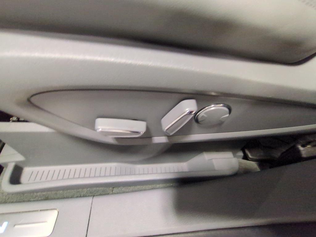 used 2022 Lincoln Nautilus car, priced at $33,999