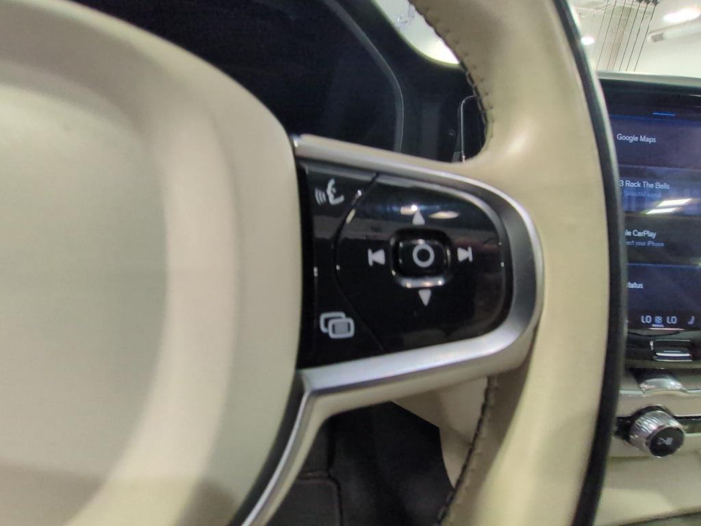 used 2023 Volvo XC60 Recharge Plug-In Hybrid car, priced at $32,945