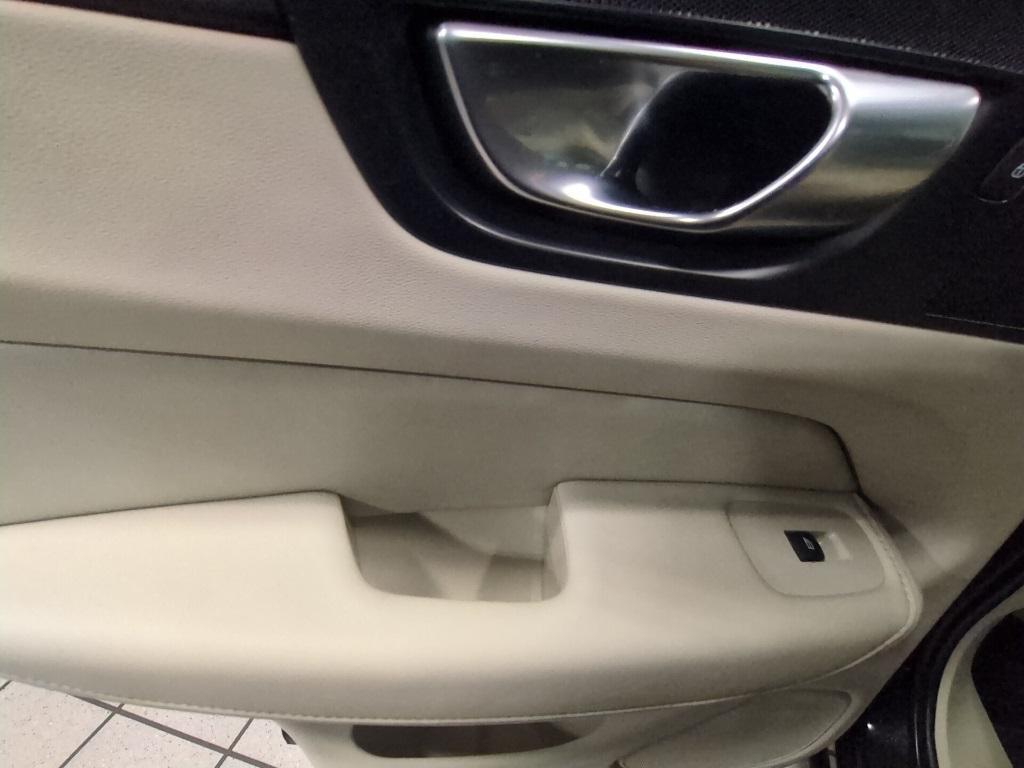 used 2023 Volvo XC60 Recharge Plug-In Hybrid car, priced at $32,945