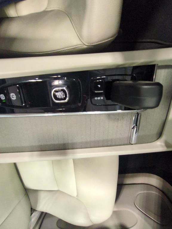 used 2023 Volvo XC60 Recharge Plug-In Hybrid car, priced at $32,945