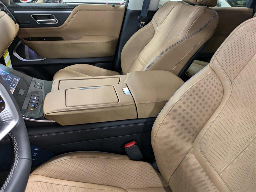 new 2025 INFINITI QX80 car, priced at $90,338