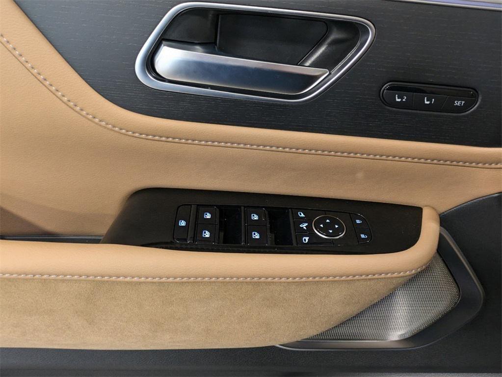 new 2025 INFINITI QX80 car, priced at $90,338