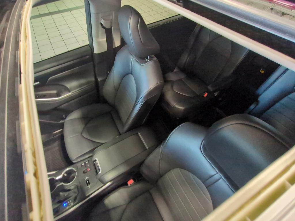 used 2024 Toyota Highlander Hybrid car, priced at $45,262