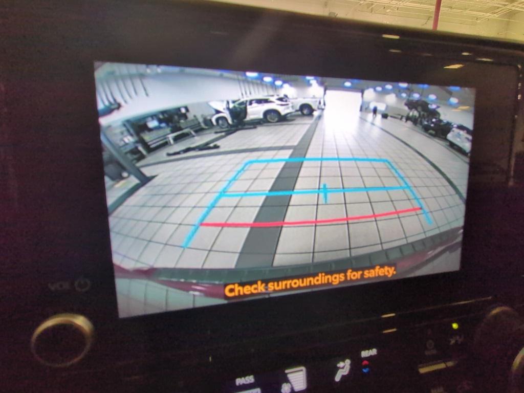 used 2024 Toyota Highlander Hybrid car, priced at $45,262