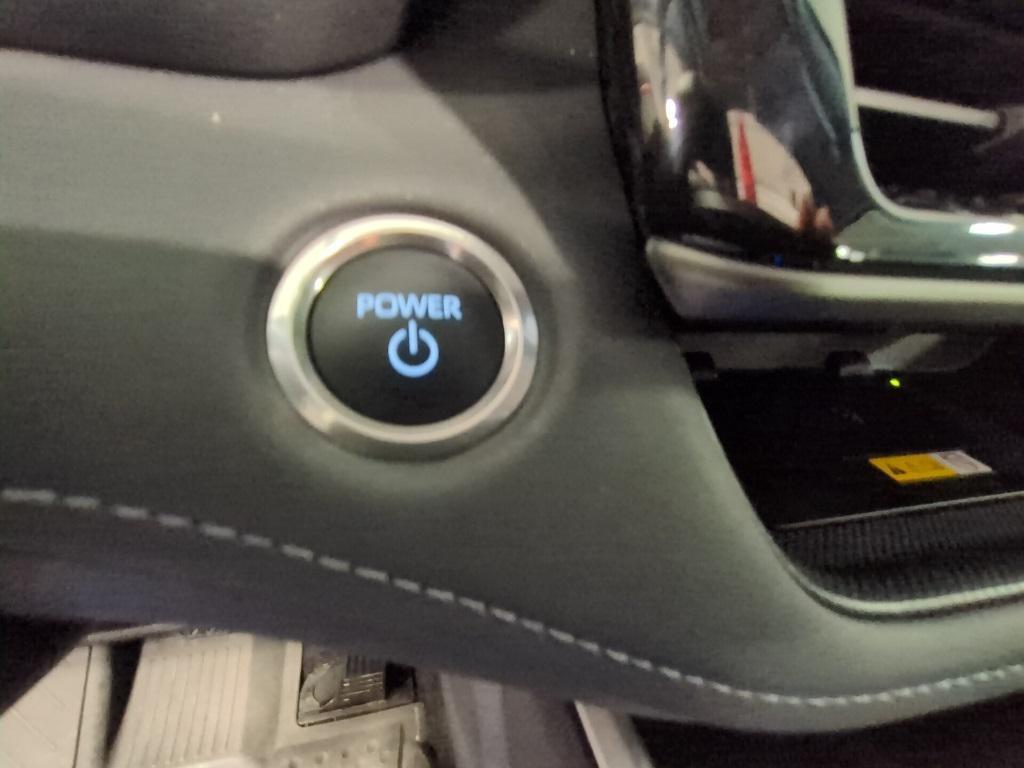 used 2024 Toyota Highlander Hybrid car, priced at $45,262