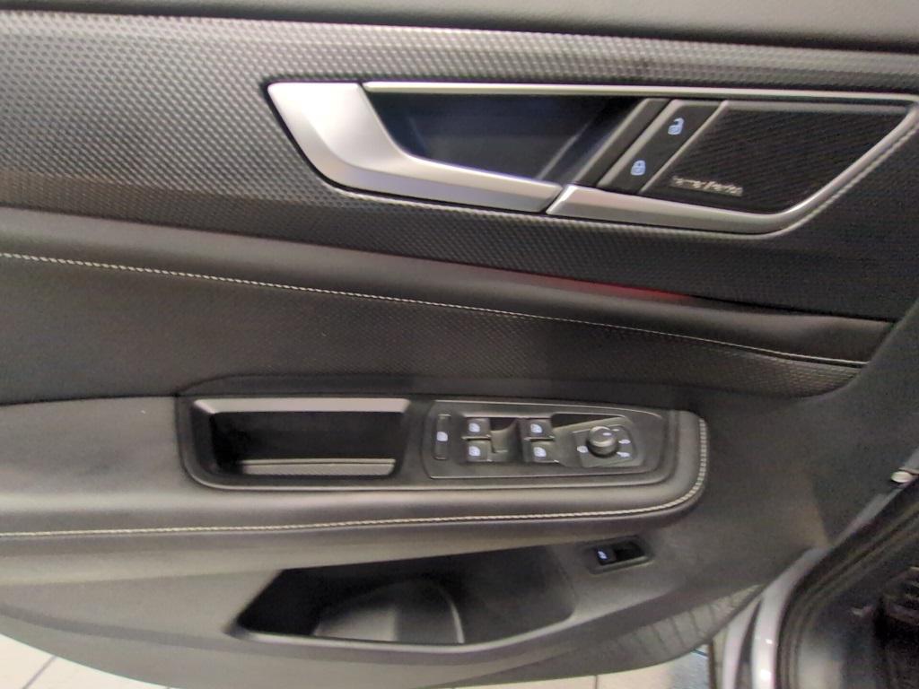 used 2024 Volkswagen Atlas Cross Sport car, priced at $39,938
