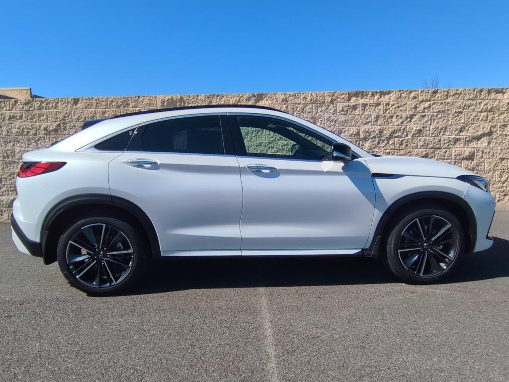 new 2025 INFINITI QX55 car, priced at $44,822