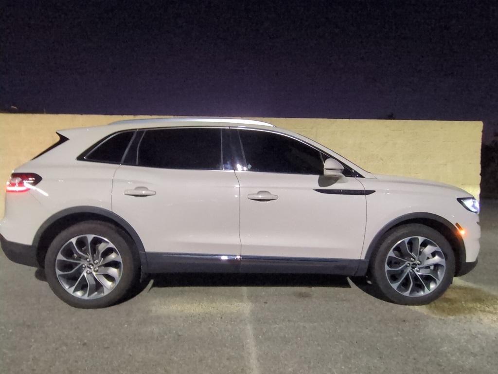 used 2022 Lincoln Nautilus car, priced at $25,995