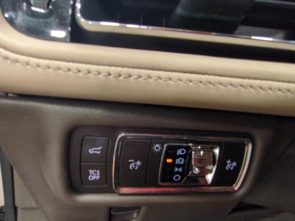 used 2022 Lincoln Nautilus car, priced at $25,995