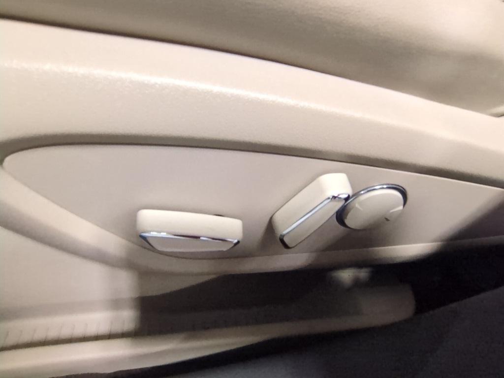 used 2022 Lincoln Nautilus car, priced at $25,995