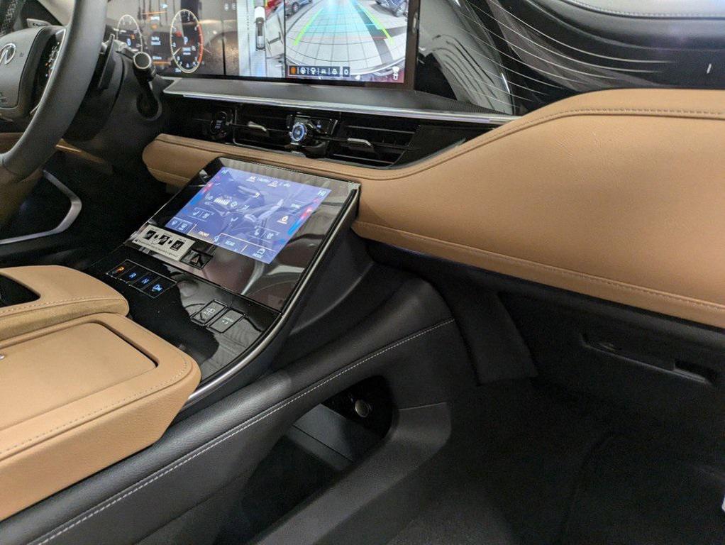 new 2025 INFINITI QX80 car, priced at $80,326