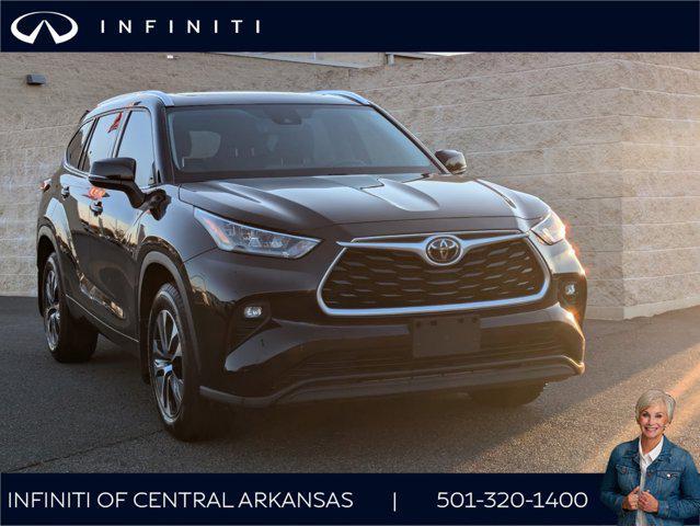 used 2020 Toyota Highlander car, priced at $24,328