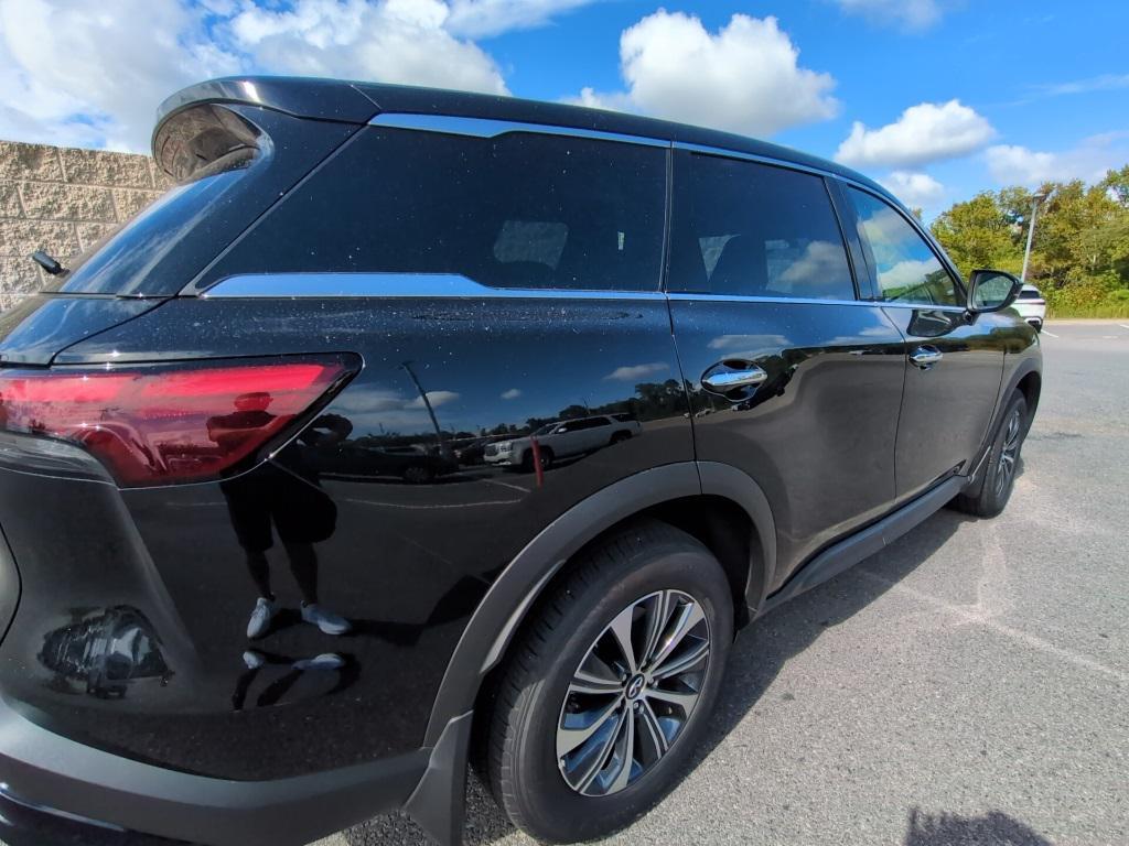 used 2025 INFINITI QX60 car, priced at $37,763