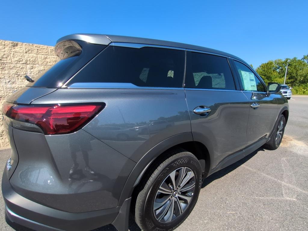 new 2025 INFINITI QX60 car, priced at $42,558