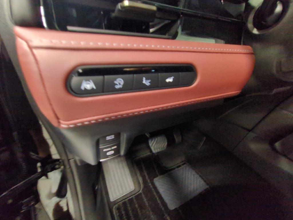 new 2026 INFINITI QX80 car, priced at $102,751