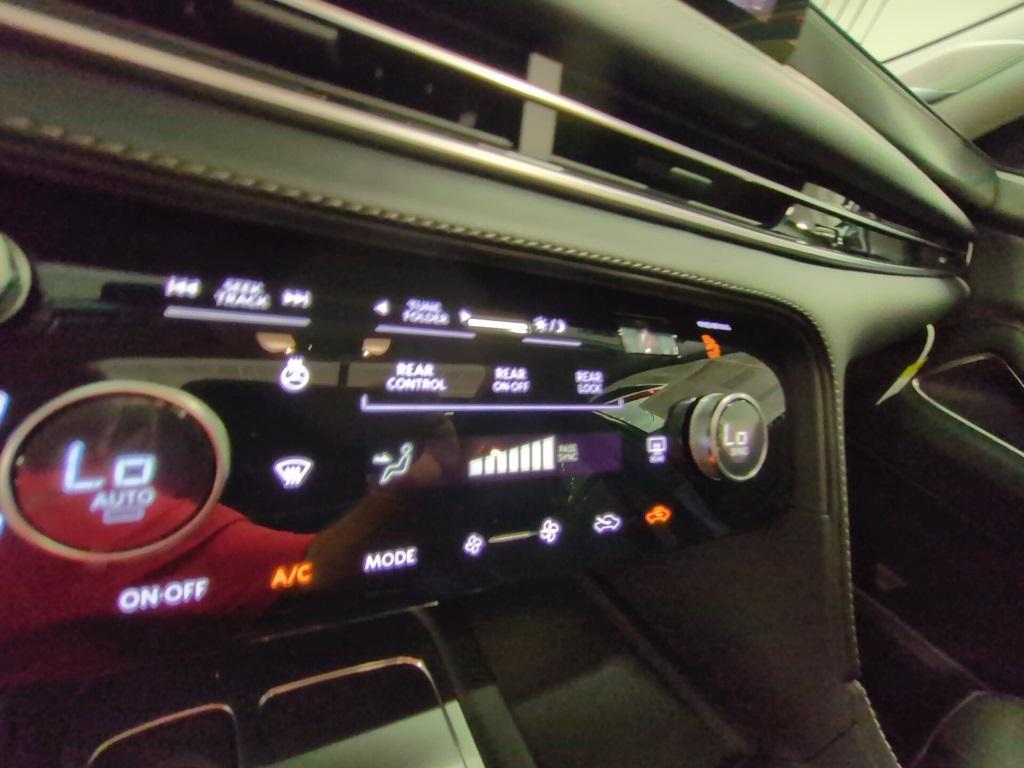 new 2026 INFINITI QX60 car, priced at $57,621