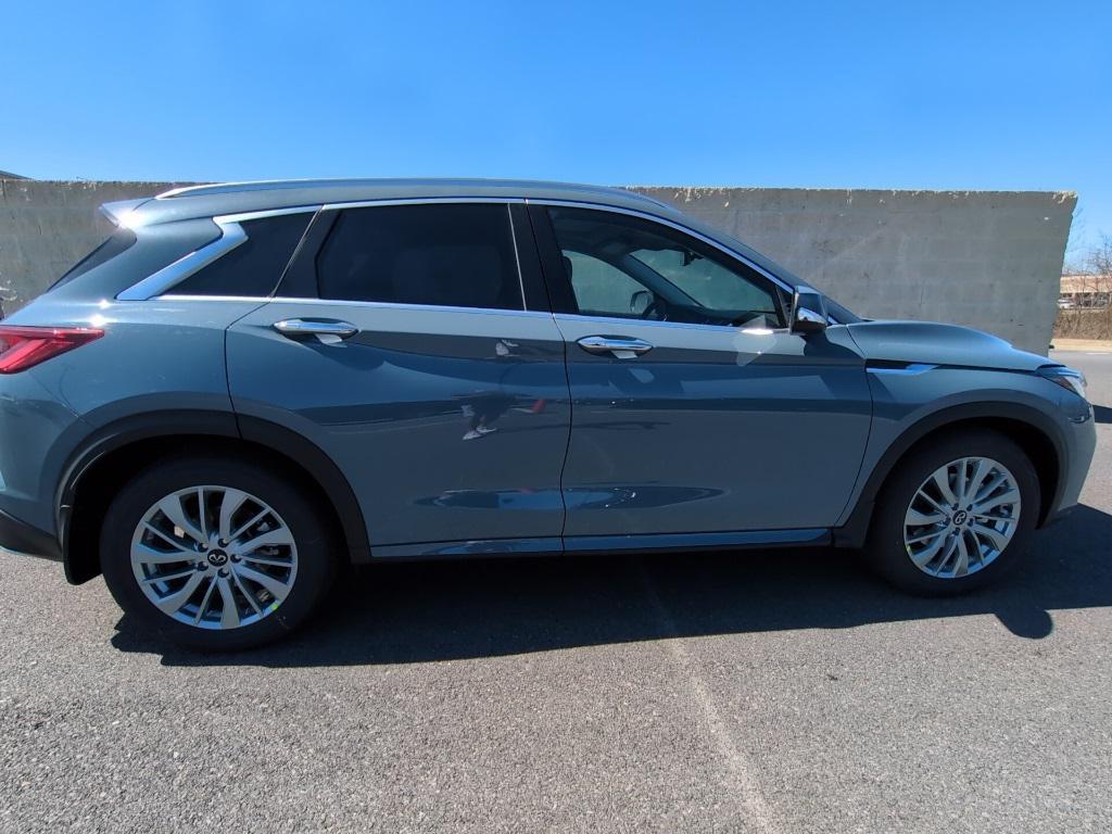 new 2025 INFINITI QX50 car, priced at $41,718