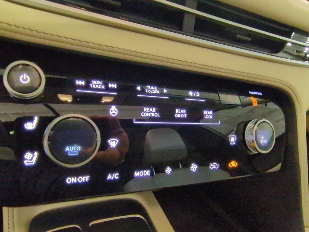 new 2025 INFINITI QX60 car, priced at $48,918