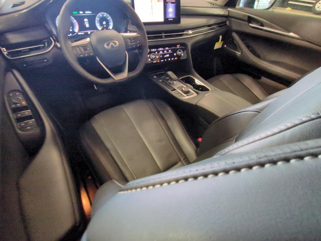 used 2025 INFINITI QX60 car, priced at $42,999