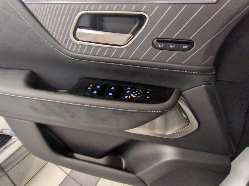 new 2026 INFINITI QX80 car, priced at $102,860