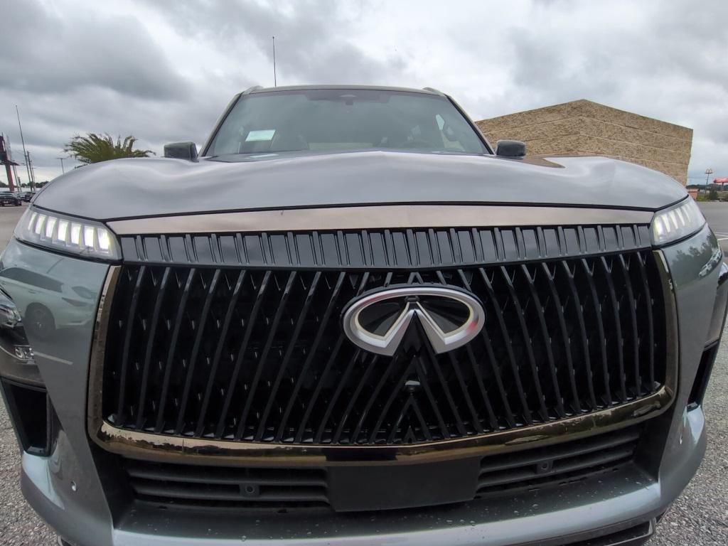 new 2026 INFINITI QX80 car, priced at $109,656