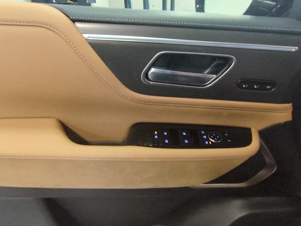 new 2025 INFINITI QX80 car, priced at $82,027