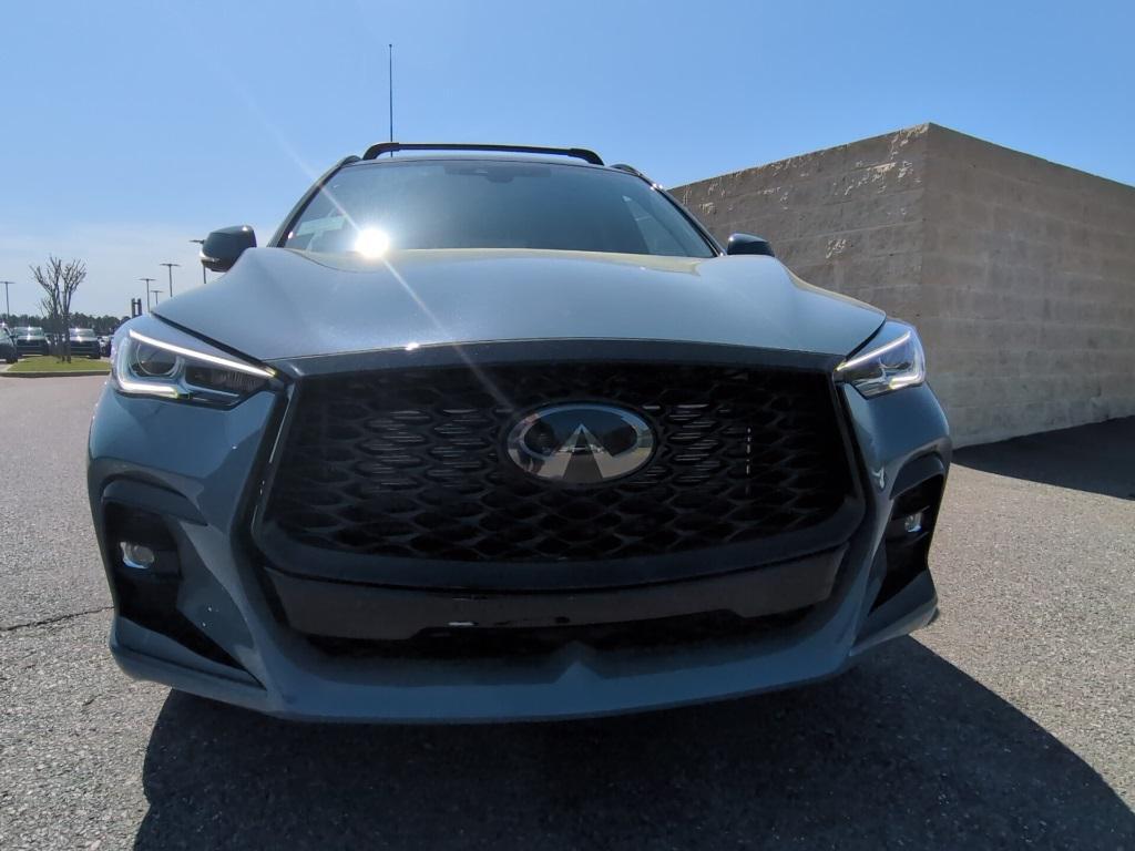 new 2025 INFINITI QX50 car, priced at $45,472