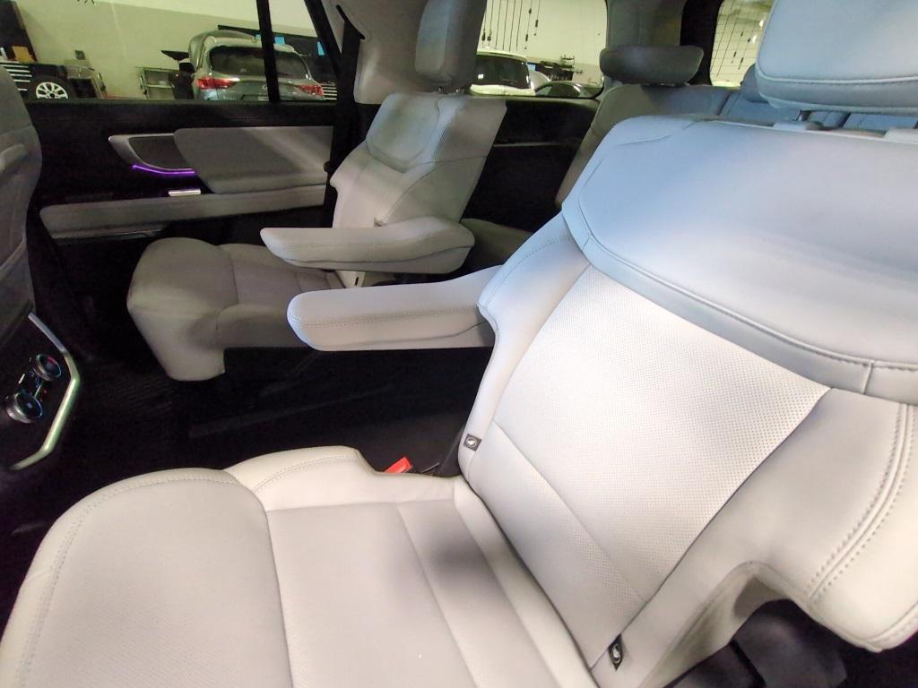 used 2025 Ford Expedition car, priced at $72,971