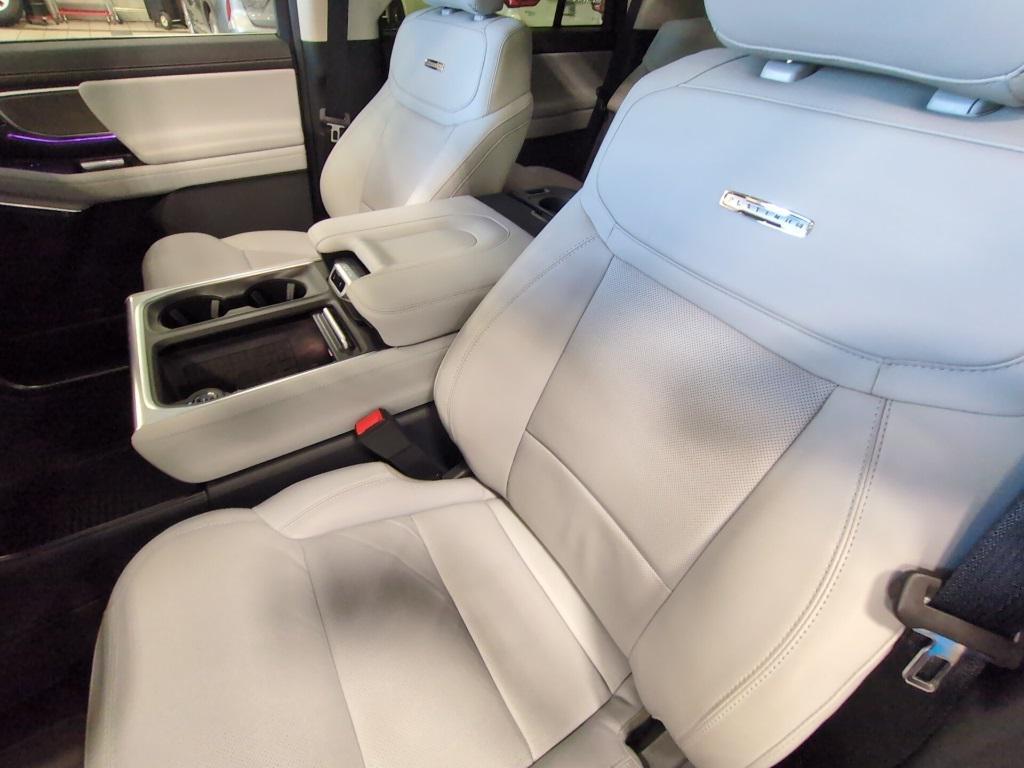 used 2025 Ford Expedition car, priced at $72,971