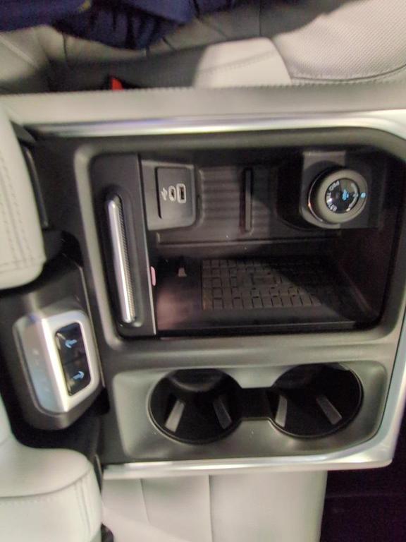 used 2025 Ford Expedition car, priced at $72,971