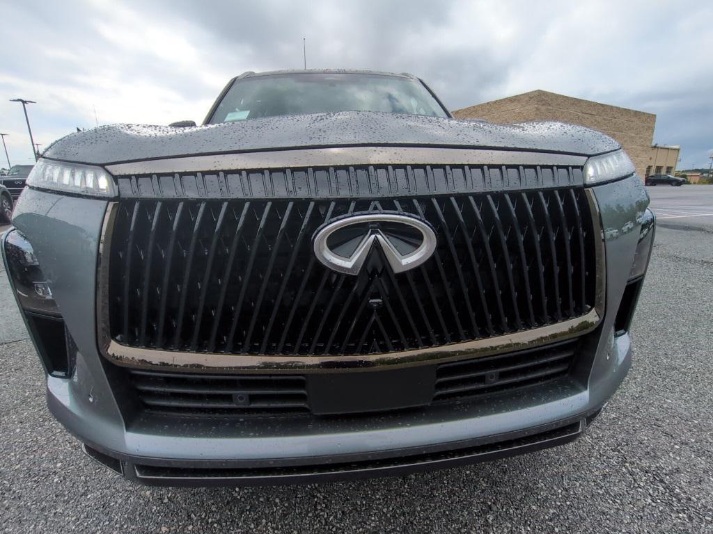 new 2026 INFINITI QX80 car, priced at $109,656