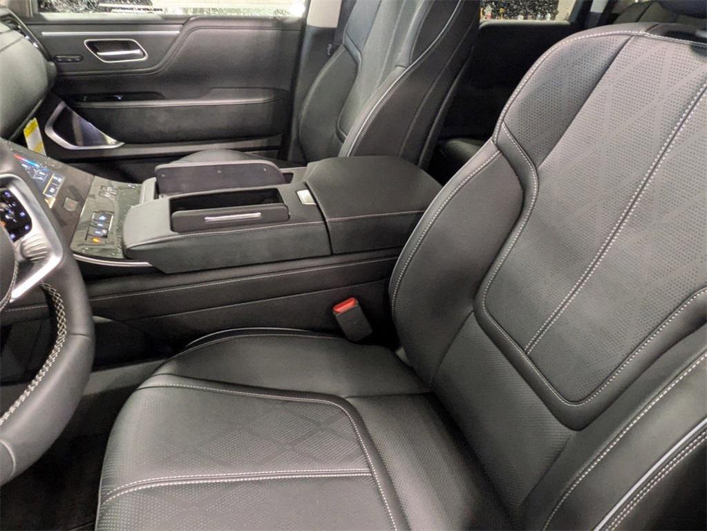 new 2025 INFINITI QX80 car, priced at $85,455